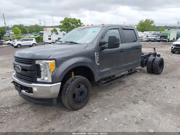 1FD8W3HT8HEC19672 2017 FORD F350 - Image 2