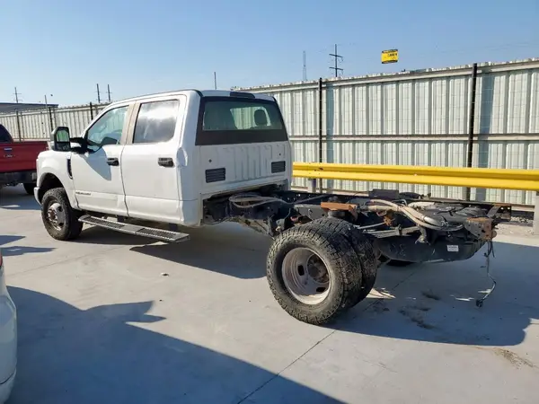 1FD8W3HT8KEF23477 2019 FORD F350 - Image 2