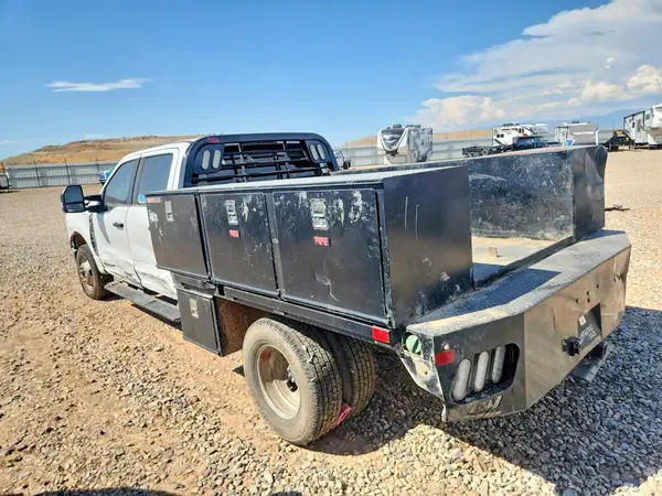 1FD8W3HTXPEC81833 2023 FORD F350 - Image 2