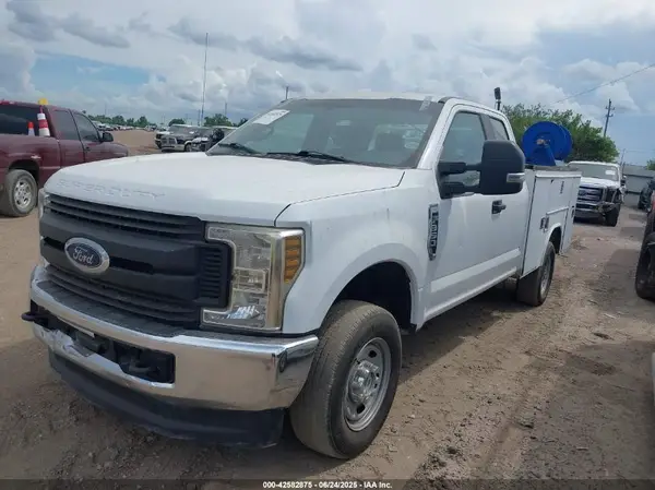 1FD8X3B66KEF83225 2019 FORD F350 - Image 2