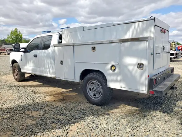 1FD8X3E64NEE94642 2022 FORD F350 - Image 2