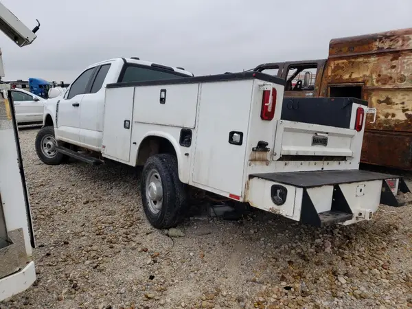 1FD8X3FN7PEC81791 2023 FORD F350 - Image 2