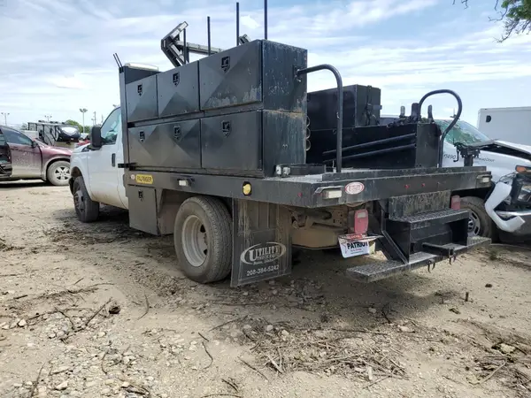 1FD8X3G63GED30699 2016 FORD F350 - Image 2