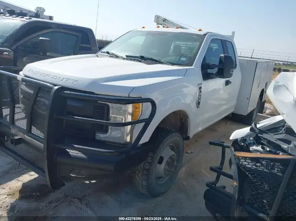 1FD8X3H61HEC24428 2017 FORD F350 - Image 2