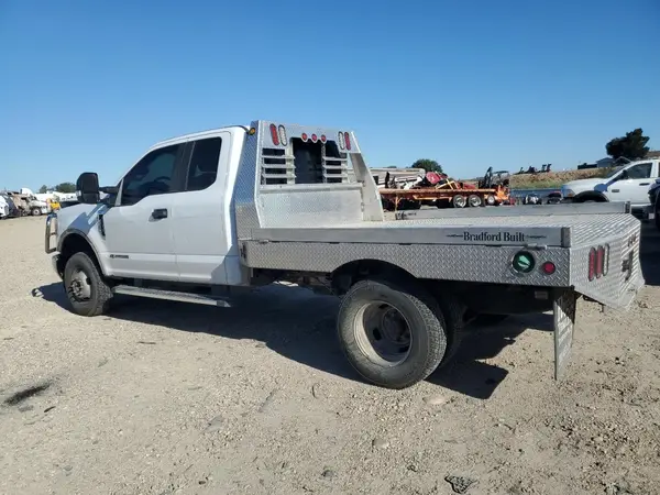 1FD8X3HT3HEC44198 2017 FORD F350 - Image 2
