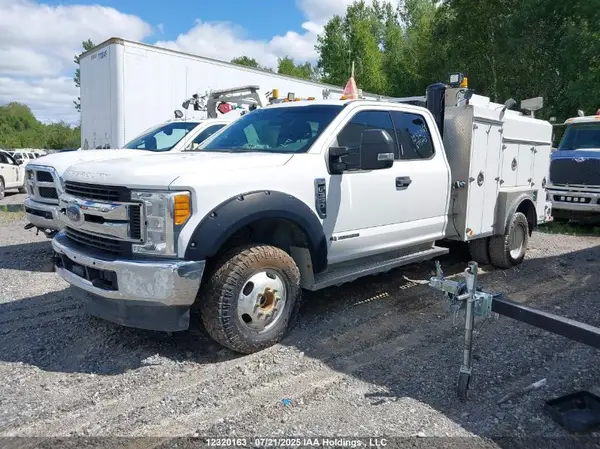 1FD8X3HT4HEE75403 2017 FORD F350 - Image 2