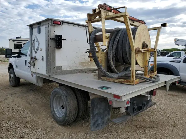 1FD8X3HT5GEA59164 2016 FORD F350 - Image 2