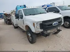 1FD8X3HT8KEF79643 2019 FORD F350