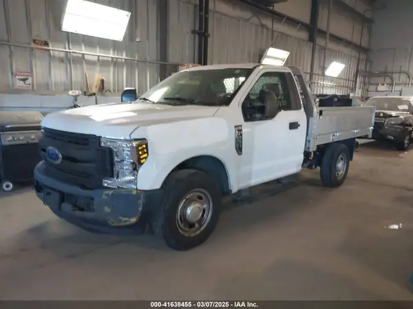 1FDBF2A60JEC26884 2018 FORD F250 - Image 2