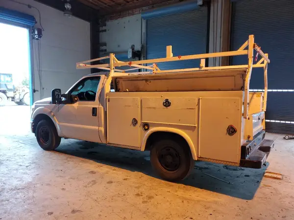 1FDBF2A61GEB99039 2016 FORD F250 - Image 2