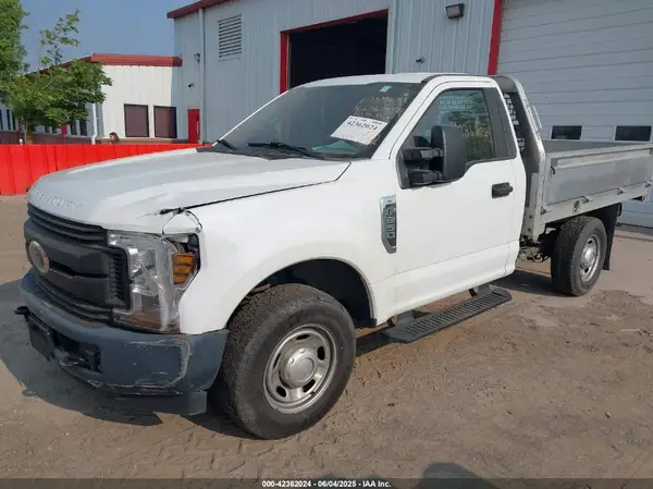 1FDBF2A62JEC21198 2018 FORD F250 - Image 2