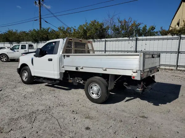 1FDBF2A62JEC27003 2018 FORD F250 - Image 2