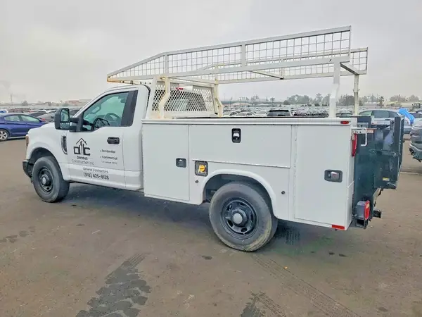 1FDBF2A62JEC46196 2018 FORD F250 - Image 2
