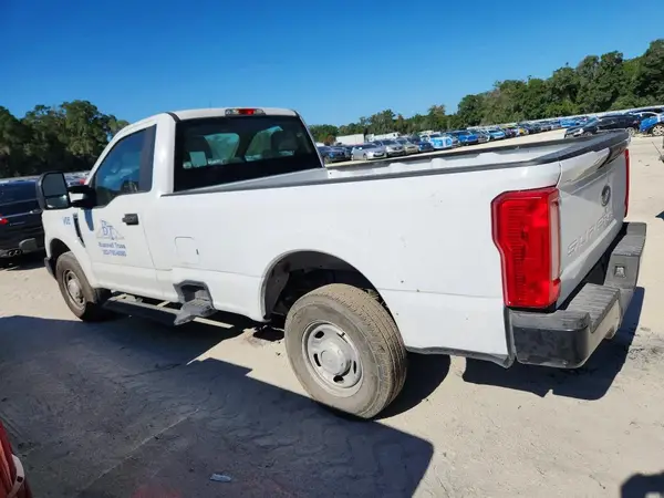 1FDBF2A64HEC81834 2017 FORD F250 - Image 2