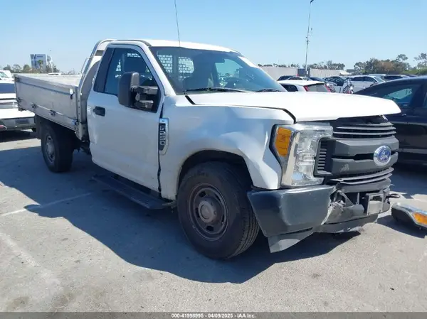 1FDBF2A64HED12435 2017 FORD F250 - Image 1