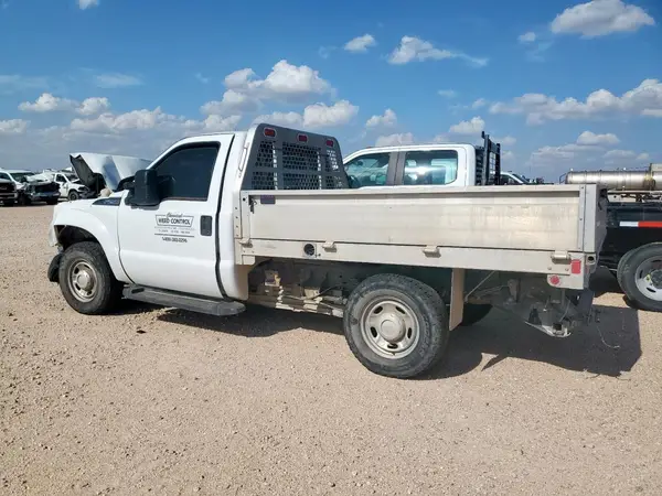 1FDBF2A65GEC17980 2016 FORD F250 - Image 2