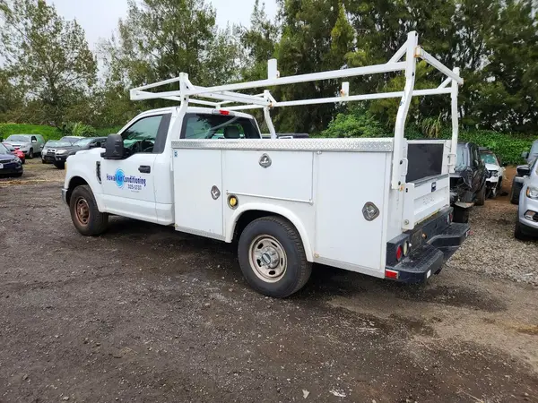 1FDBF2A65HEB70158 2017 FORD F250 - Image 2
