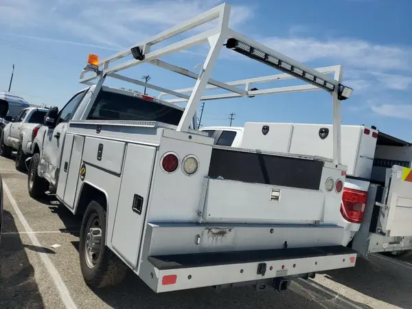 1FDBF2A66KEC09816 2019 FORD F250 - Image 2