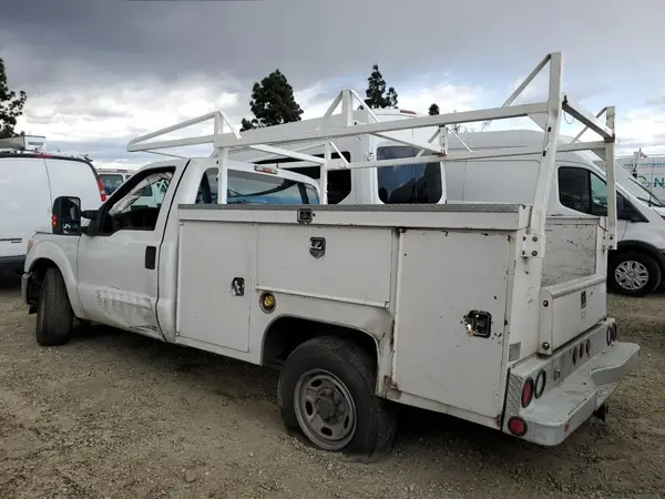 1FDBF2A68GEA31480 2016 FORD F250 - Image 2