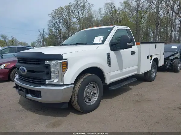 1FDBF2A69JEC21585 2018 FORD F250 - Image 2