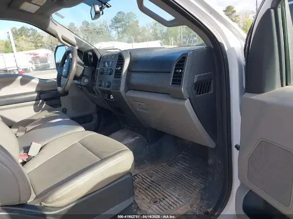1FDBF2A69KED43087 2019 FORD F250 - Image 1