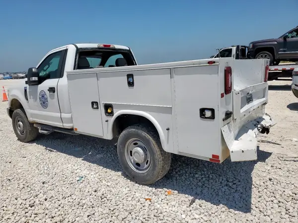 1FDBF2B66KEE37409 2019 FORD F250 - Image 2