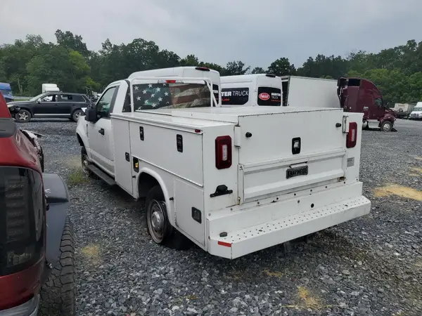 1FDBF2B68KED67654 2019 FORD F250 - Image 2