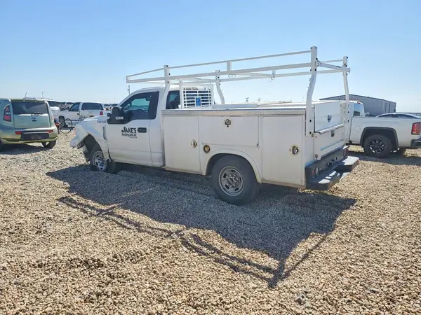 1FDBF3A68JED02034 2018 FORD F350 - Image 2