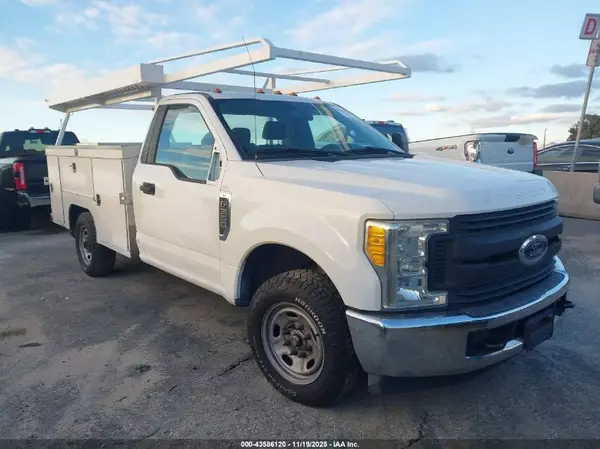 1FDBF3E61HEB53745 2017 FORD F350 - Image 1