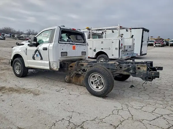 1FDRF3A66NEC19626 2022 FORD F350 - Image 2