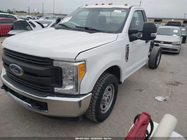 1FDRF3E67HEE28260 2017 FORD F350 - Image 2