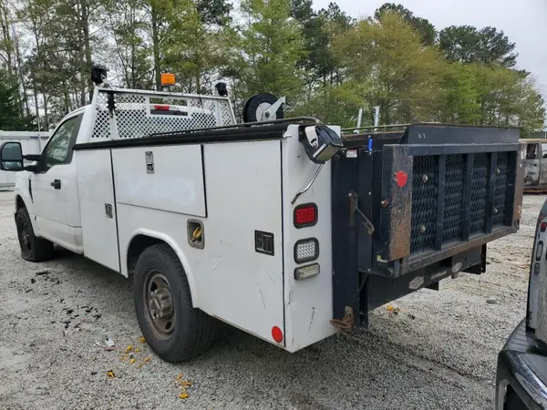 1FDRF3E68HEB62523 2017 FORD F350 - Image 2