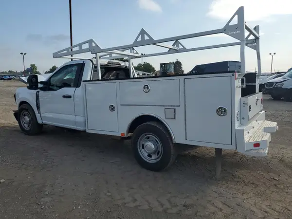 1FDRF3EN5PED52415 2023 FORD F350 - Image 2