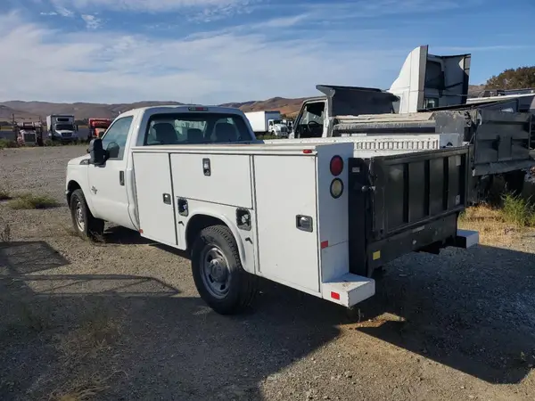 1FDRF3ET4GEC24374 2016 FORD F350 - Image 2