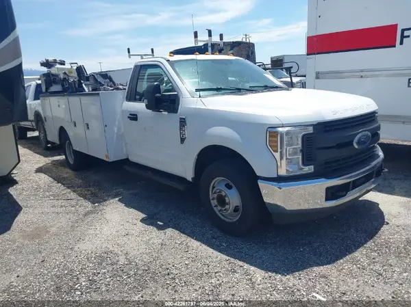 1FDRF3G60KED40560 2019 FORD F350 - Image 1