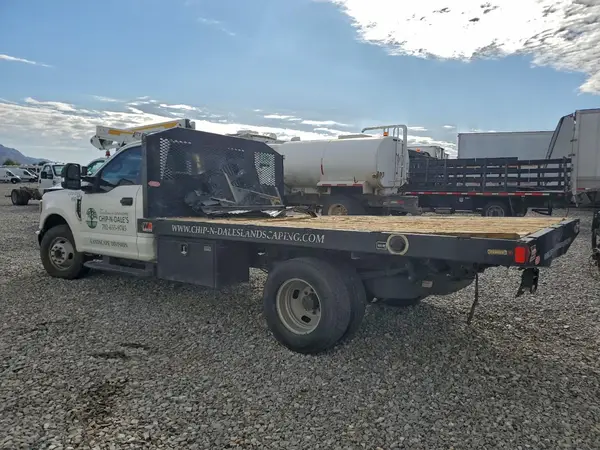 1FDRF3G61KEE60299 2019 FORD F350 - Image 2