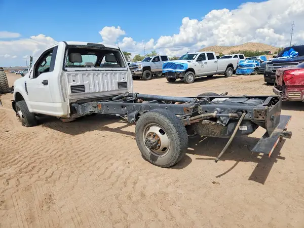 1FDRF3G62JED02908 2018 FORD F350 - Image 2