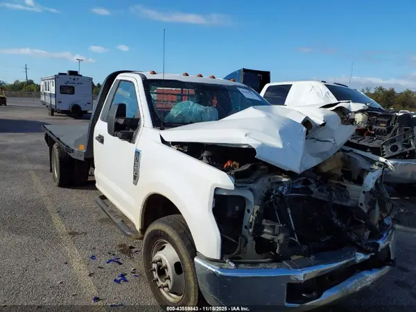 1FDRF3G65HEB94763 2017 FORD F350 - Image 1