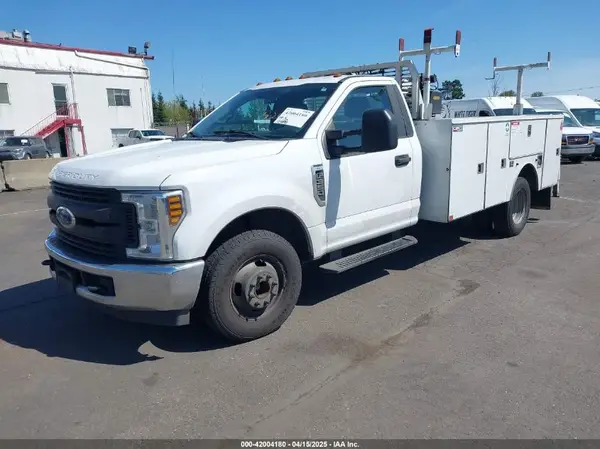 1FDRF3G69KEC62795 2019 FORD F350 - Image 2