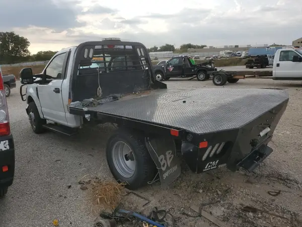 1FDRF3GN2NEC44635 2022 FORD F350 - Image 2