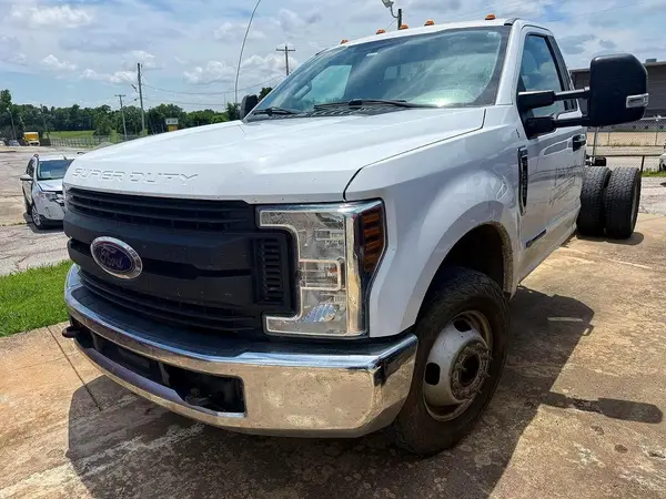 1FDRF3GT1JEB69774 2018 FORD F350 - Image 2
