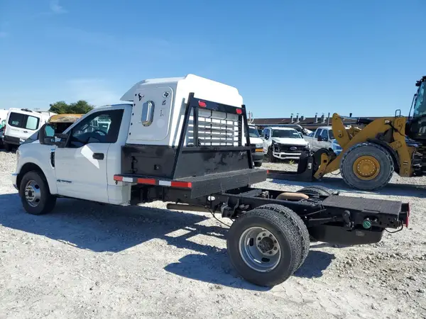 1FDRF3GT8KEC67752 2019 FORD F350 - Image 2
