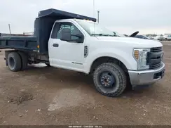 1FDRF3GTXJED00104 2018 FORD F350