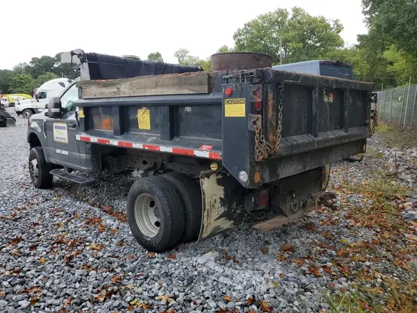 1FDRF3H62HEC72768 2017 FORD F350 - Image 2