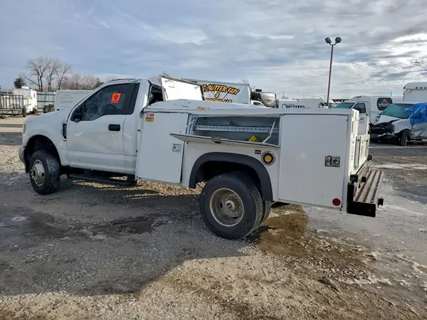 1FDRF3H68KED72820 2019 FORD F350 - Image 2
