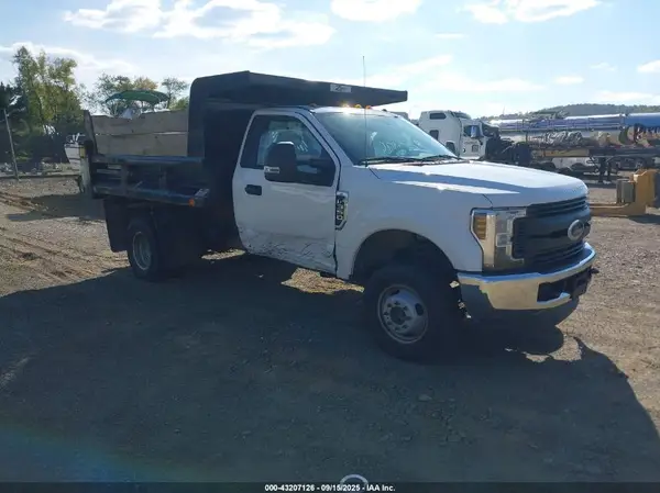 1FDRF3H68KEF24577 2019 FORD F350 - Image 1