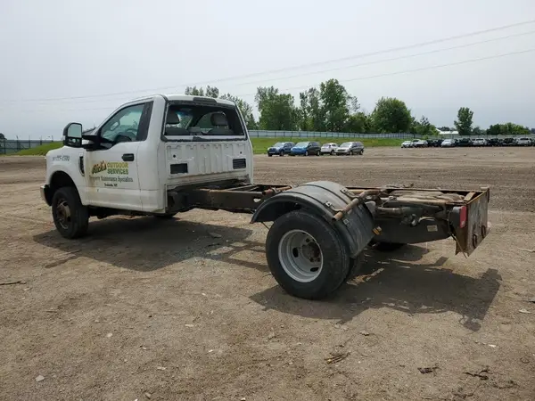 1FDRF3H69HEB19613 2017 FORD F350 - Image 2