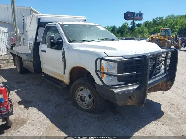 1FDRF3HN2PDA11989 2023 FORD F350 - Image 1