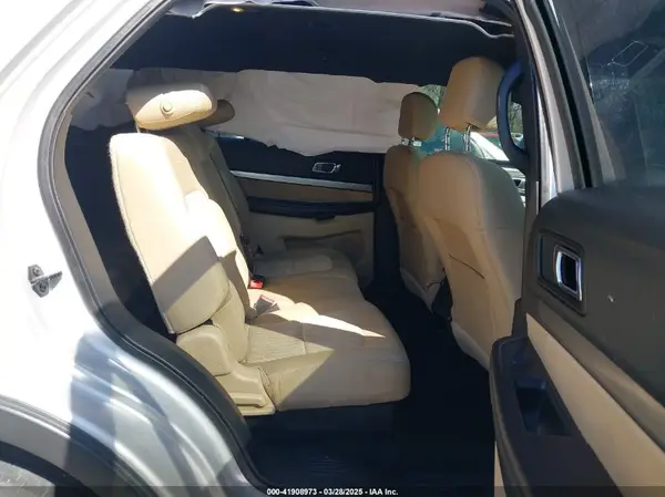 1FM5K7B80HGD75686 2017 FORD EXPLORER - Image 8