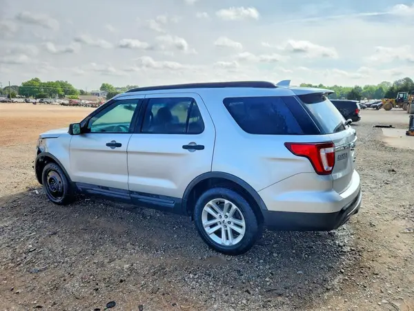 1FM5K7B81HGA97011 2017 FORD EXPLORER - Image 2